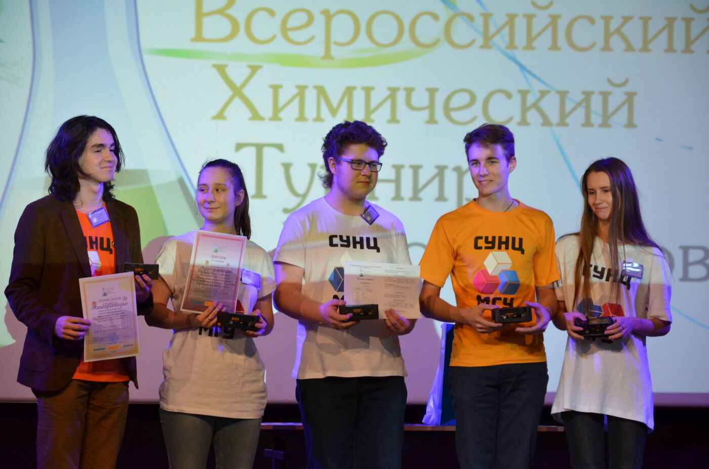 Команда из СУНЦ МГУ вернулась с победой на региональном этапе ВХТШ в Воронеже