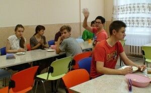 в столовой 2
