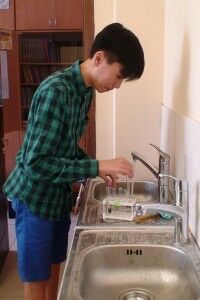 моем посуду 1